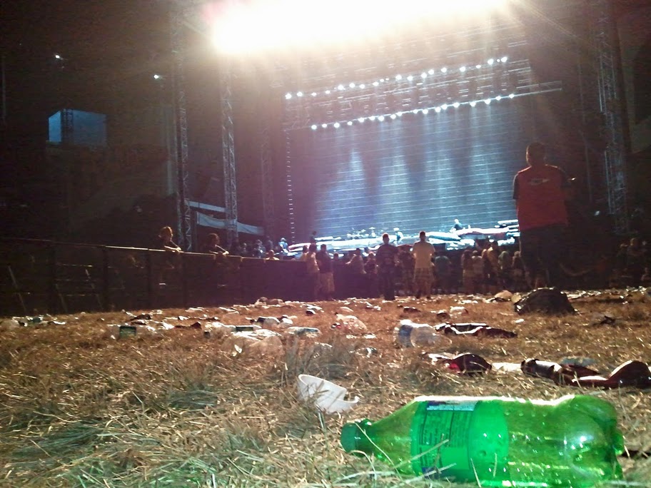 A Rock Festival, as Seen for Its Trash - The Atlantic A Rock Festival, as Seen for Its Trash - The Atlantic